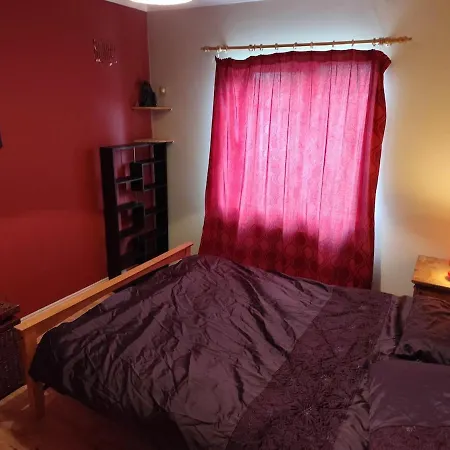 Semesterbostad Cozy House, Castlebar Town, Near To Westport, Achill & Clifden