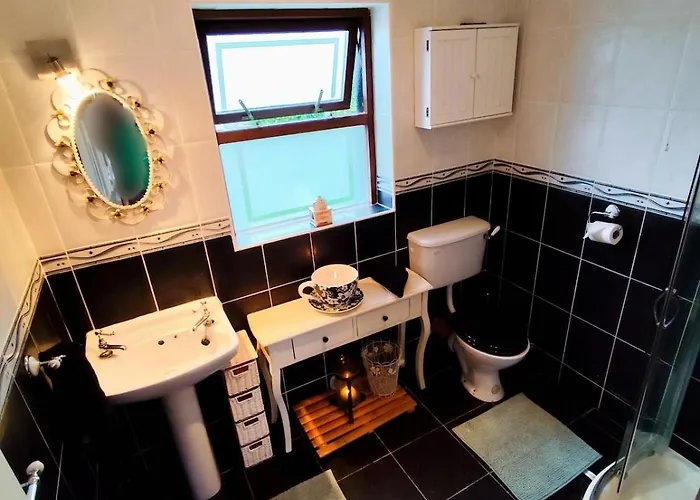Semesterbostad Cozy House, Castlebar Town, Near To Westport, Achill & Clifden Castlebar